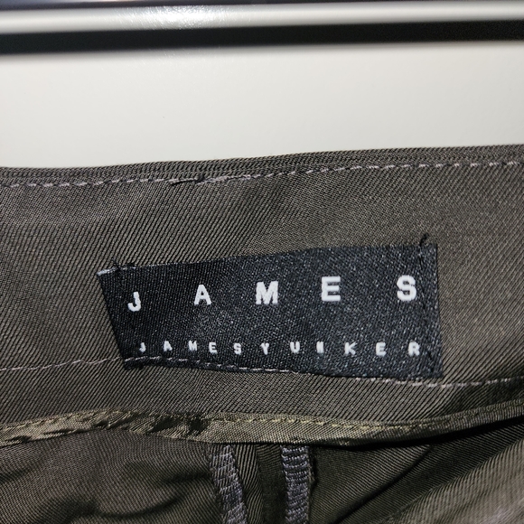 JAMES Pleated Pant - Picture 2 of 4
